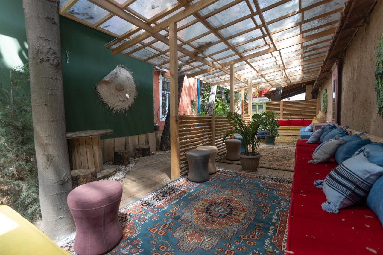 Auberge de jeunesse Koisha à Bichkek Extérieur photo