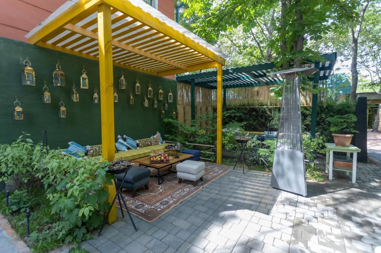 Auberge de jeunesse Koisha à Bichkek Extérieur photo