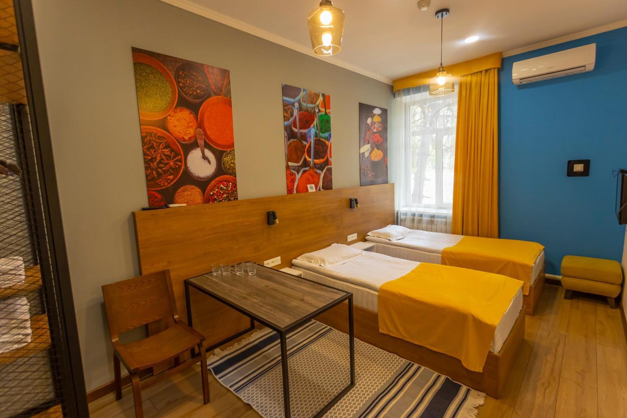 Auberge de jeunesse Koisha à Bichkek Extérieur photo